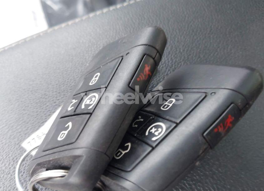 Photo 11 of 2022 Volkswagen Tiguan 2.0T SE R-LINE BLACK (VIN 3VV8B7AX2NM019379)