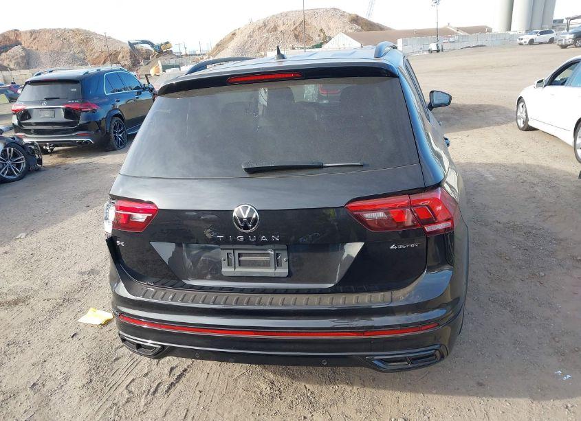 Photo 16 of 2024 Volkswagen Tiguan 2.0T SE R-LINE BLACK (VIN 3VV8B7AX2RM057989)