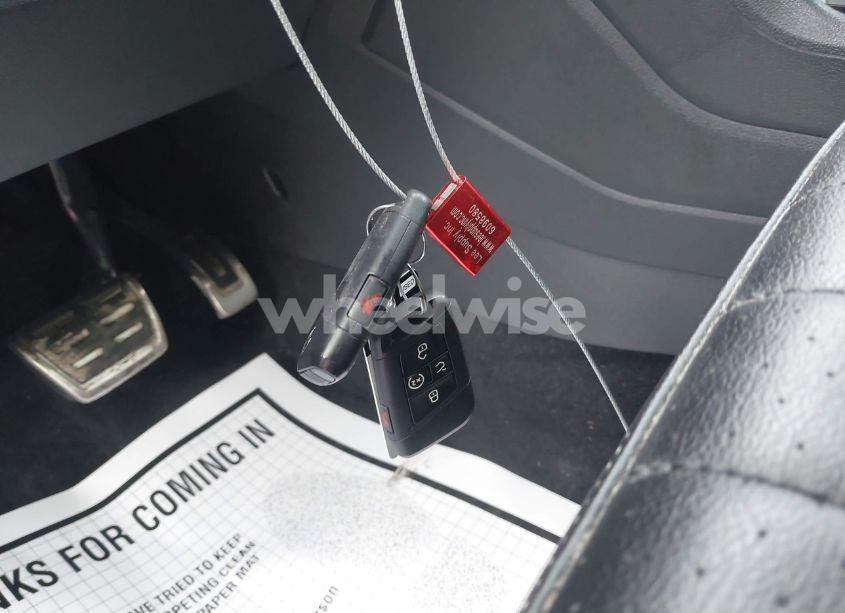 Photo 11 of 2023 Volkswagen Tiguan 2.0T SE R-LINE BLACK (VIN 3VV8B7AX3PM106873)