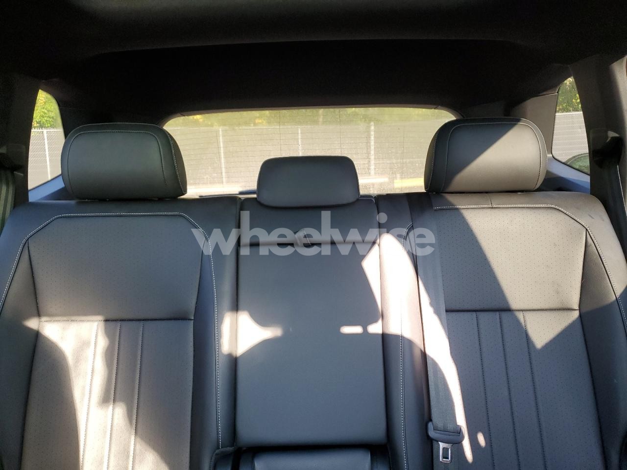 Photo 10 of 2024 VOLKSWAGEN TIGUAN SE R-LINE BLACK (VIN 3VV8B7AX3RM003519)