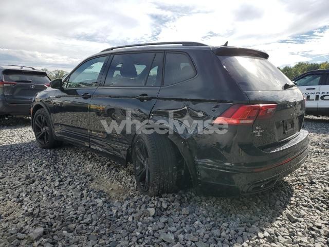 Photo 3 of 2024 VOLKSWAGEN TIGUAN SE R-LINE BLACK (VIN 3VV8B7AX3RM167093)