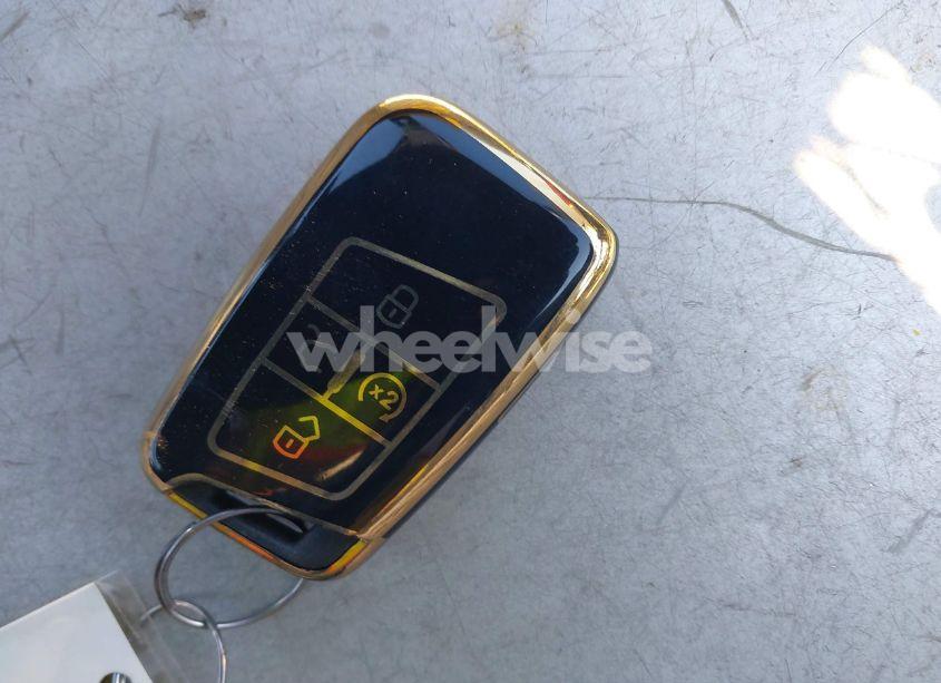 Photo 11 of 2022 Volkswagen Tiguan 2.0T SE R-LINE BLACK (VIN 3VV8B7AX4NM048852)