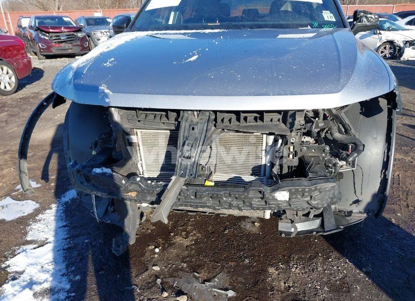 Photo 6 of 2022 Volkswagen Tiguan 2.0T SE R-LINE BLACK (VIN 3VV8B7AX4NM048852)