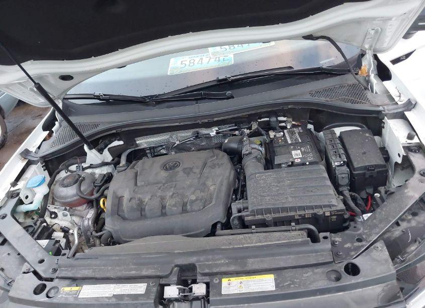 Photo 10 of 2022 Volkswagen Tiguan 2.0T SE R-LINE BLACK (VIN 3VV8B7AX4NM138597)