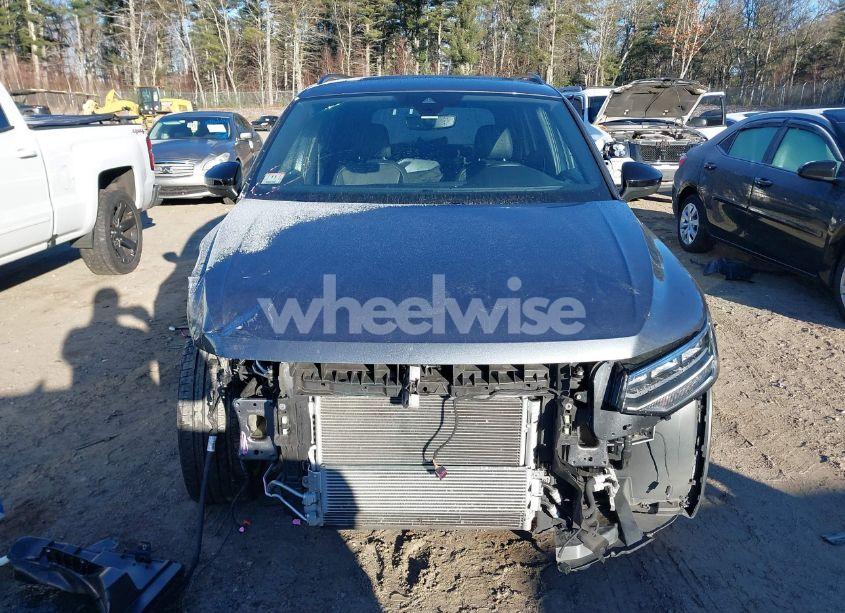 Photo 13 of 2022 Volkswagen Tiguan 2.0T SE R-LINE BLACK (VIN 3VV8B7AX7NM165440)