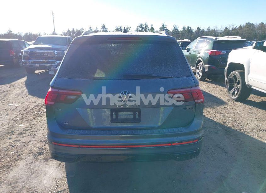 Photo 17 of 2022 Volkswagen Tiguan 2.0T SE R-LINE BLACK (VIN 3VV8B7AX7NM165440)