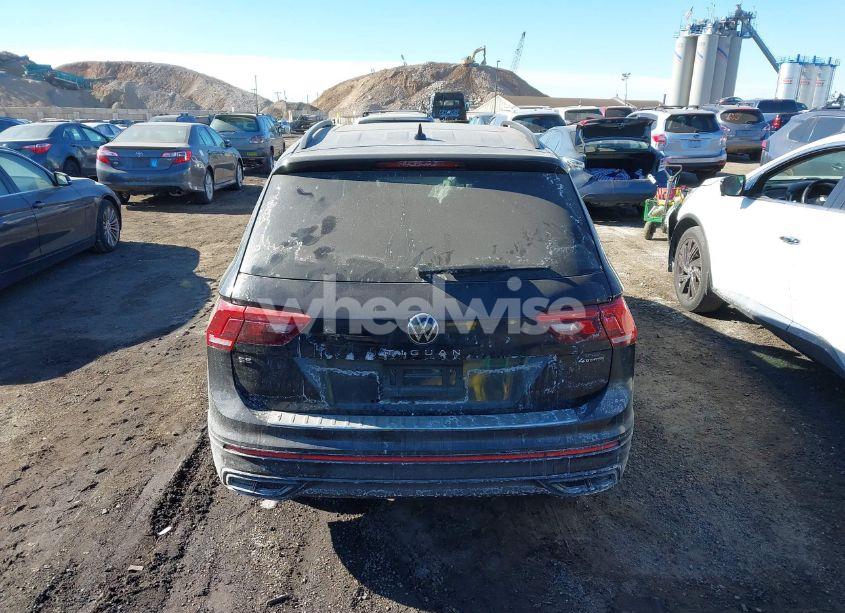 Photo 16 of 2024 Volkswagen Tiguan 2.0T SE R-LINE BLACK (VIN 3VV8B7AX7RM138695)