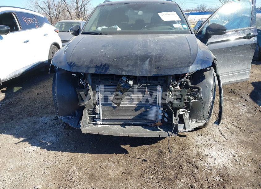 Photo 6 of 2024 Volkswagen Tiguan 2.0T SE R-LINE BLACK (VIN 3VV8B7AX7RM138695)