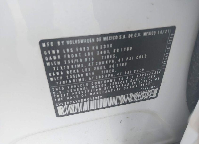 Photo 9 of 2022 Volkswagen Tiguan 2.0T SE R-LINE BLACK (VIN 3VV8B7AX8NM033982)