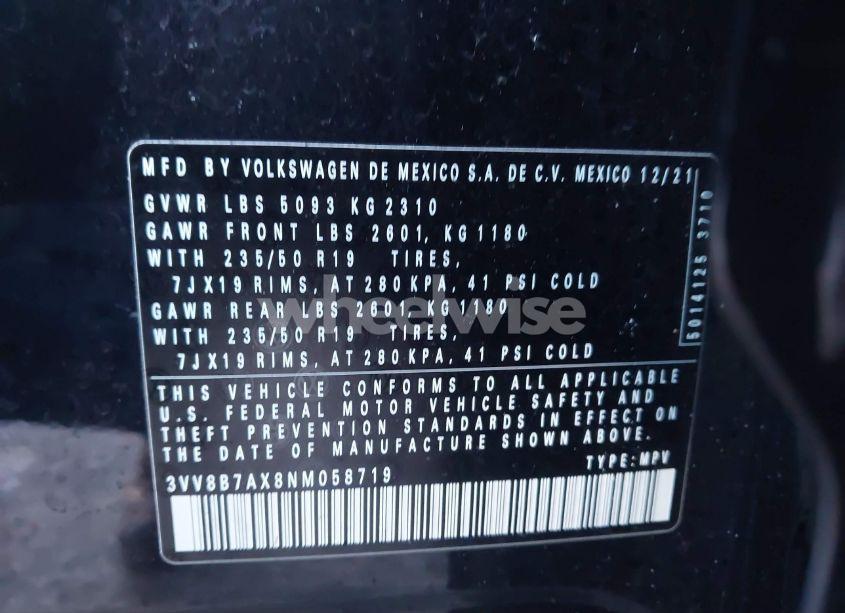 Photo 9 of 2022 Volkswagen Tiguan 2.0T SE R-LINE BLACK (VIN 3VV8B7AX8NM058719)