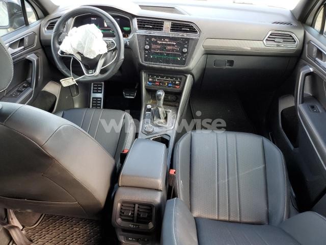 Photo 3 of 2023 VOLKSWAGEN TIGUAN SE R-LINE BLACK N/A (VIN 3VV8B7AX8PM018854)