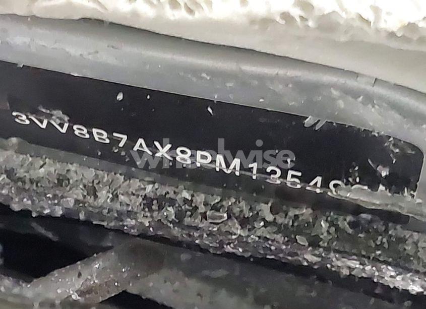 Photo 9 of 2023 Volkswagen Tiguan 2.0T SE R-LINE BLACK (VIN 3VV8B7AX8PM135480)