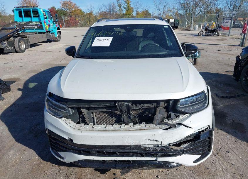 Photo 12 of 2023 Volkswagen Tiguan 2.0T SE R-LINE BLACK (VIN 3VV8B7AX9PM053631)