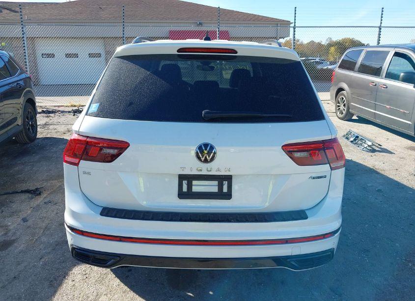 Photo 16 of 2023 Volkswagen Tiguan 2.0T SE R-LINE BLACK (VIN 3VV8B7AX9PM053631)