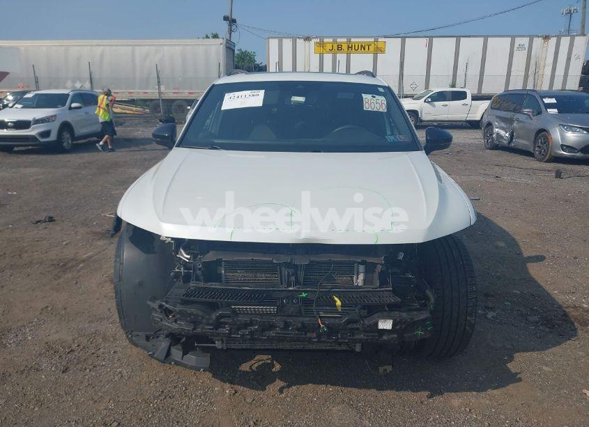 Photo 11 of 2023 Volkswagen Tiguan 2.0T SE R-LINE BLACK (VIN 3VV8B7AX9PM055640)