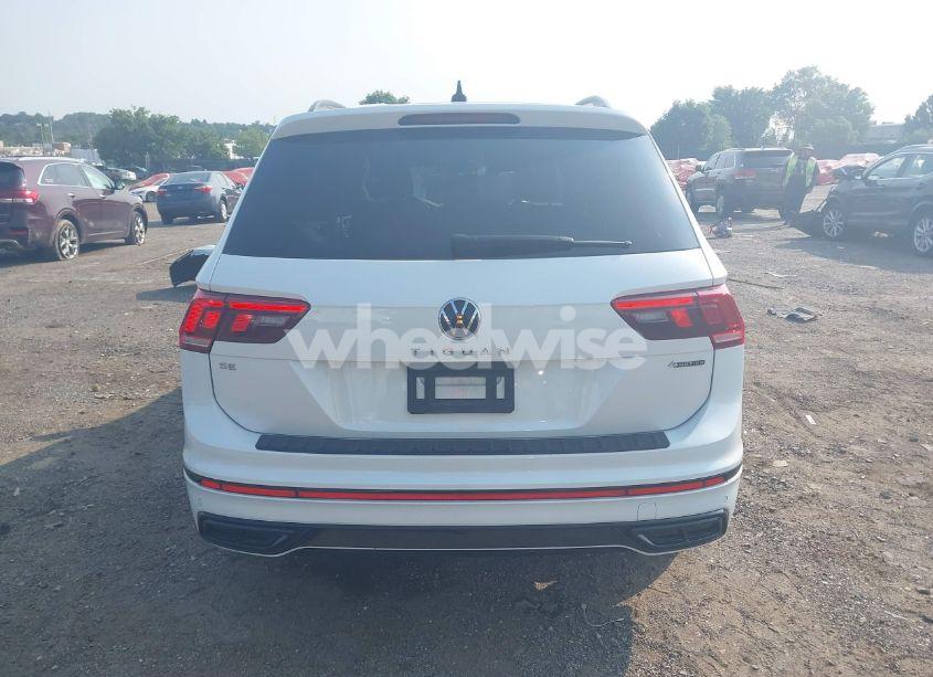 Photo 15 of 2023 Volkswagen Tiguan 2.0T SE R-LINE BLACK (VIN 3VV8B7AX9PM055640)