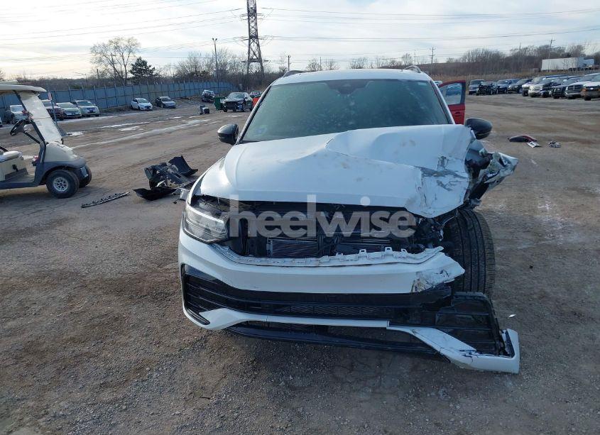 Photo 12 of 2023 Volkswagen Tiguan 2.0T SE R-LINE BLACK (VIN 3VV8B7AX9PM086225)