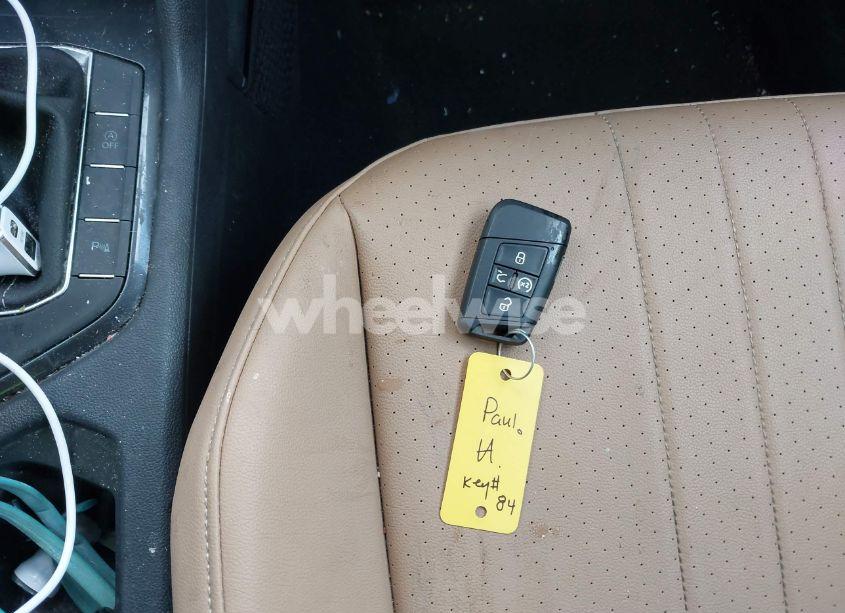 Photo 11 of 2024 Volkswagen Tiguan 2.0T SE R-LINE BLACK (VIN 3VV8B7AX9RM142327)