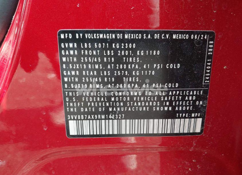 Photo 9 of 2024 Volkswagen Tiguan 2.0T SE R-LINE BLACK (VIN 3VV8B7AX9RM142327)