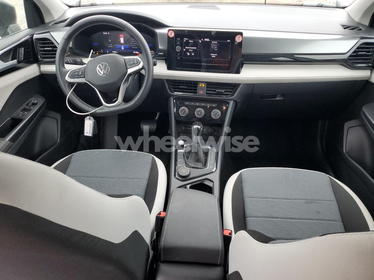 Photo 8 of 2025 VOLKSWAGEN TAOS S (VIN 3VV8C7B23SM044755)