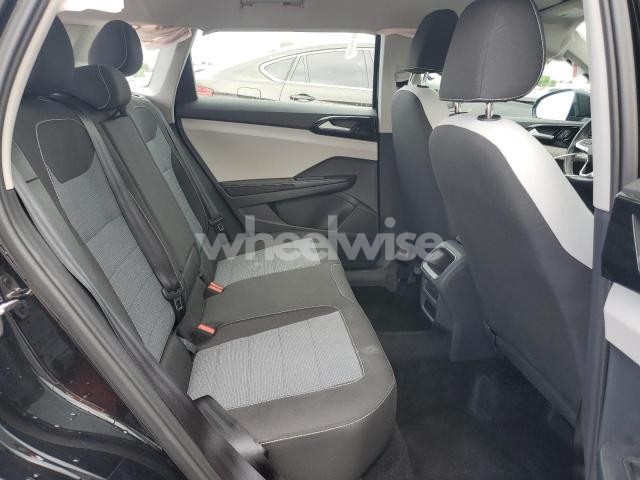 Photo 6 of 2025 VOLKSWAGEN TAOS S (VIN 3VV8C7B2XSM034370)