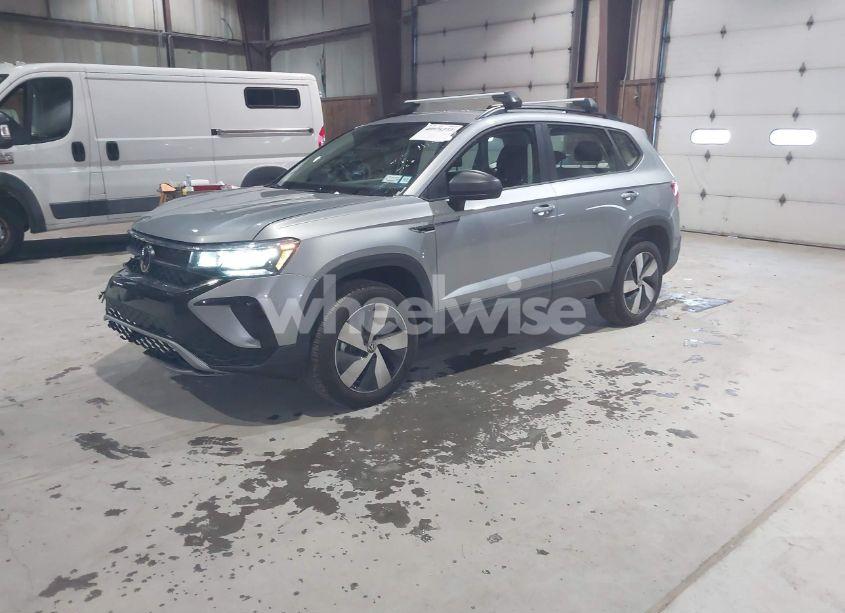 Photo 2 of 2024 Volkswagen Taos 1.5T S (VIN 3VV8X7B26RM039791)