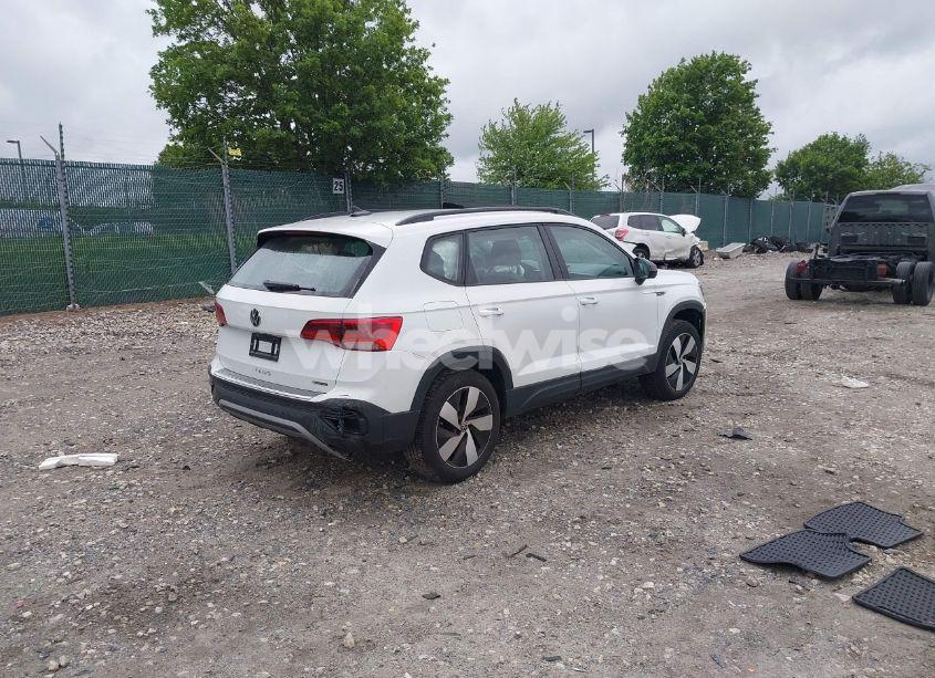 Photo 4 of 2024 Volkswagen Taos 1.5T S (VIN 3VV8X7B26RM069597)