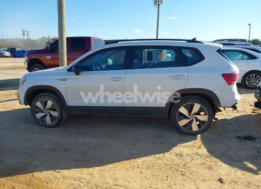 Photo 14 of 2024 Volkswagen Taos 1.5T S (VIN 3VV8X7B27RM050914)