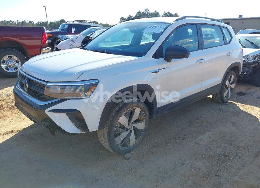 Photo 2 of 2024 Volkswagen Taos 1.5T S (VIN 3VV8X7B27RM050914)