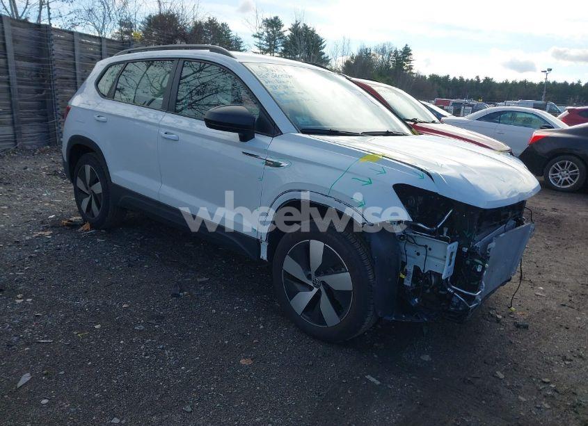 2024 Volkswagen Taos 1.5T S (VIN 3VV8X7B28RM069925) main photo