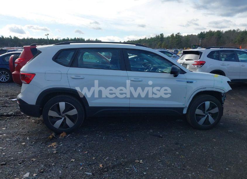 Photo 14 of 2024 Volkswagen Taos 1.5T S (VIN 3VV8X7B28RM069925)