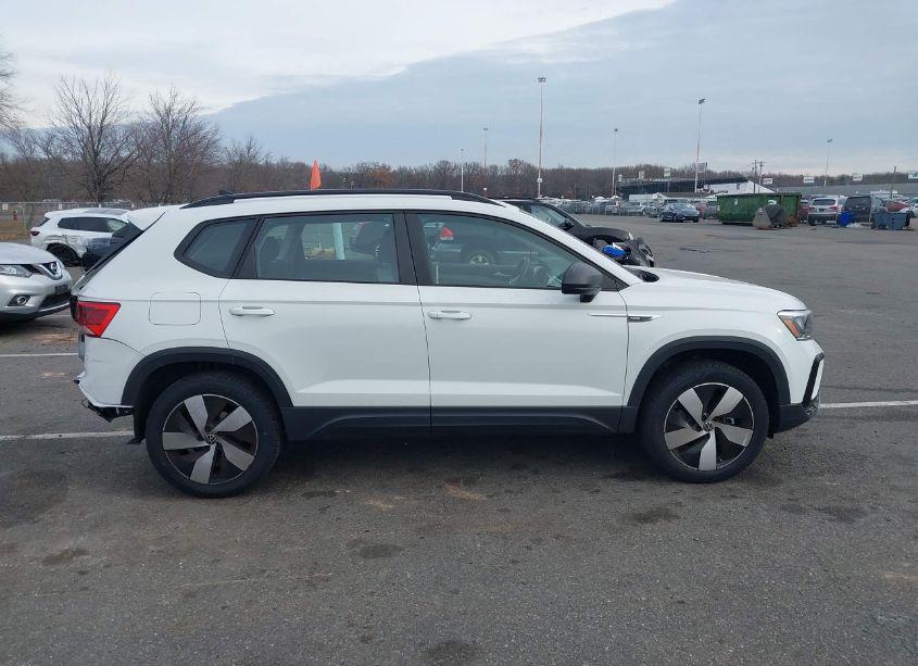 Photo 13 of 2024 Volkswagen Taos 1.5T S (VIN 3VV8X7B29RM029613)