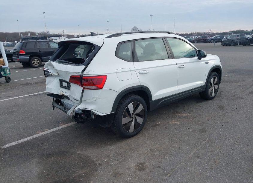 Photo 4 of 2024 Volkswagen Taos 1.5T S (VIN 3VV8X7B29RM029613)