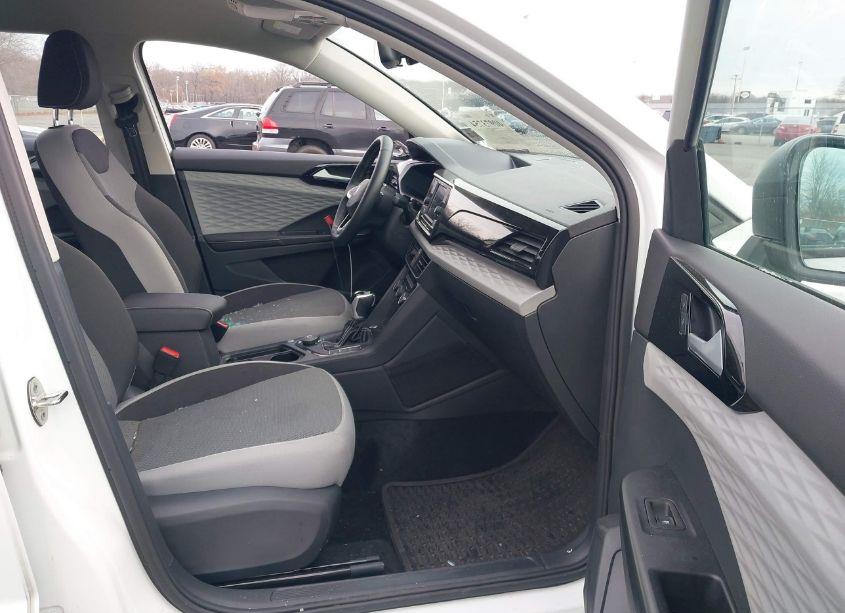 Photo 5 of 2024 Volkswagen Taos 1.5T S (VIN 3VV8X7B29RM029613)