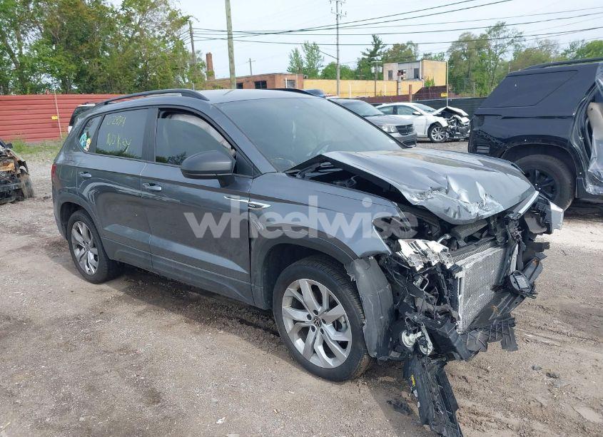 2023 Volkswagen Taos 1.5T S (VIN 3VVAX7B21PM302834) main photo