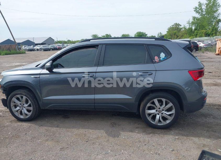 Photo 13 of 2023 Volkswagen Taos 1.5T S (VIN 3VVAX7B21PM302834)