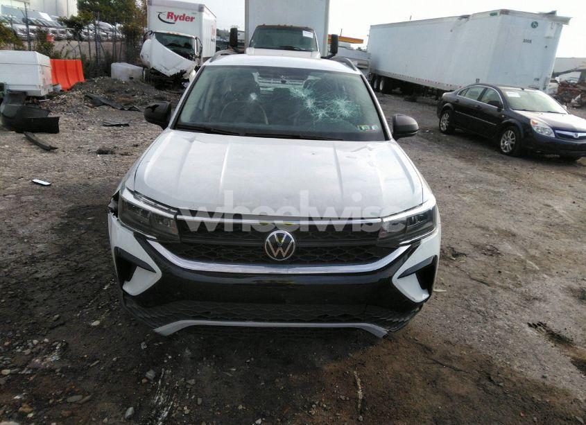 Photo 12 of 2022 Volkswagen Taos 1.5T S (VIN 3VVAX7B26NM078098)