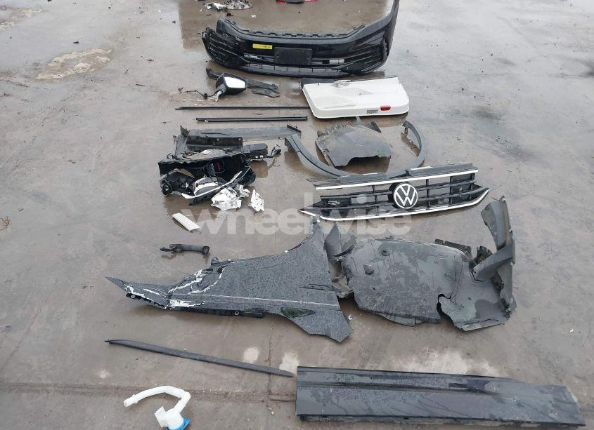 Photo 12 of 2023 Volkswagen Tiguan 2.0T SE R-LINE BLACK (VIN 3VVCB7AX0PM061742)