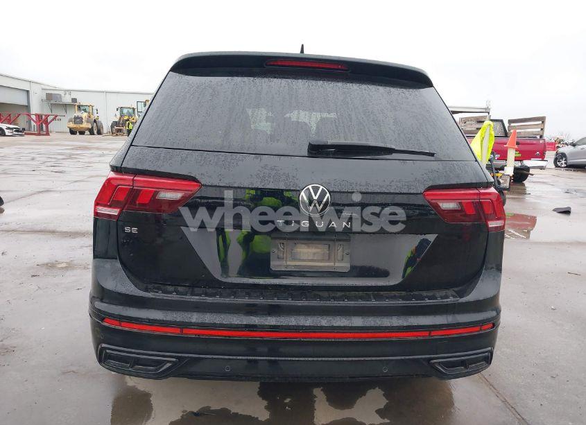 Photo 17 of 2023 Volkswagen Tiguan 2.0T SE R-LINE BLACK (VIN 3VVCB7AX0PM061742)