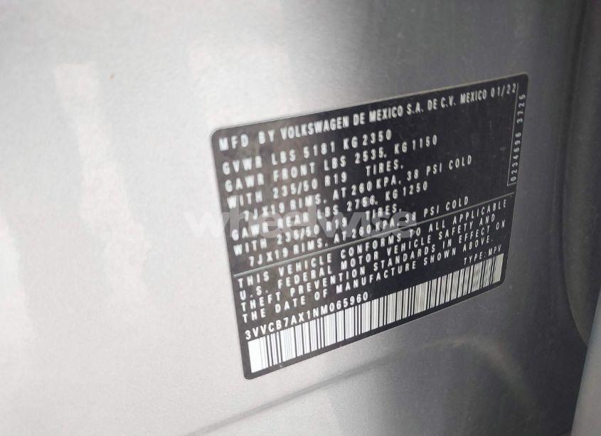 Photo 9 of 2022 Volkswagen Tiguan 2.0T SE R-LINE BLACK (VIN 3VVCB7AX1NM065960)