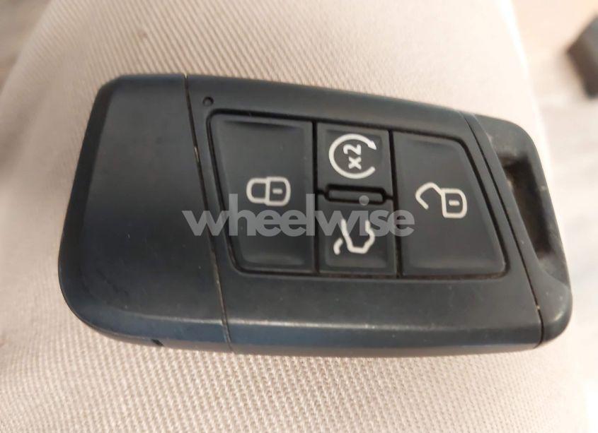 Photo 11 of 2022 Volkswagen Tiguan 2.0T SE R-LINE BLACK (VIN 3VVCB7AX1NM084993)