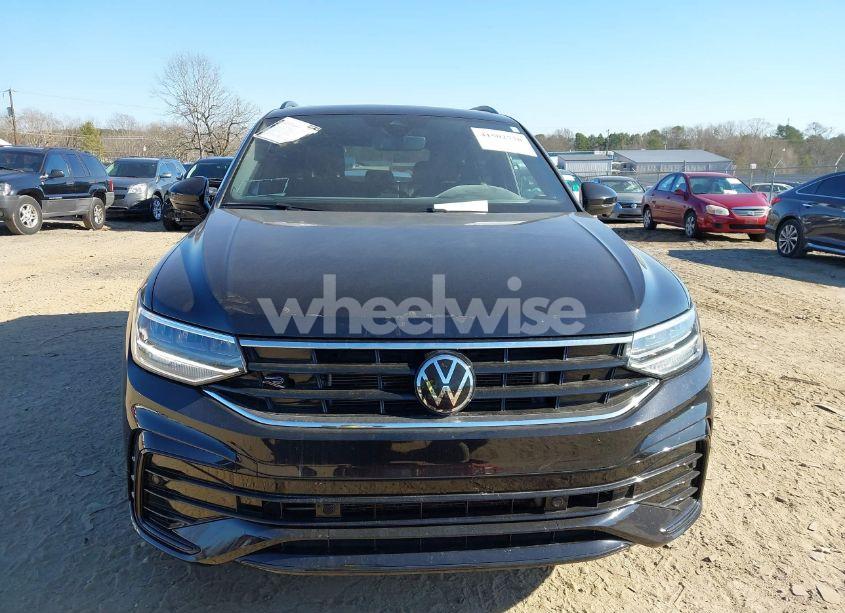 Photo 13 of 2022 Volkswagen Tiguan 2.0T SE R-LINE BLACK (VIN 3VVCB7AX1NM084993)
