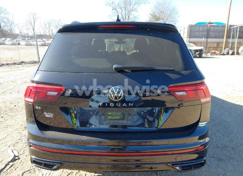 Photo 17 of 2022 Volkswagen Tiguan 2.0T SE R-LINE BLACK (VIN 3VVCB7AX1NM084993)