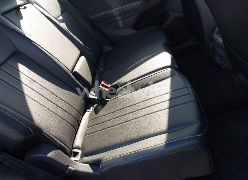 Photo 8 of 2022 Volkswagen Tiguan 2.0T SE R-LINE BLACK (VIN 3VVCB7AX1NM084993)