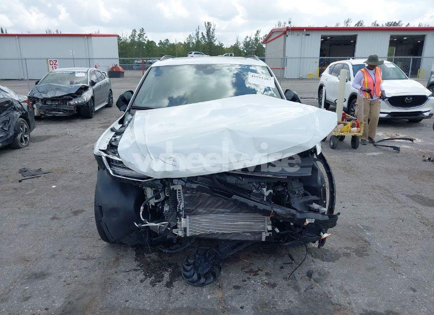 Photo 12 of 2024 Volkswagen Tiguan 2.0T SE R-LINE BLACK (VIN 3VVCB7AX1RM037369)