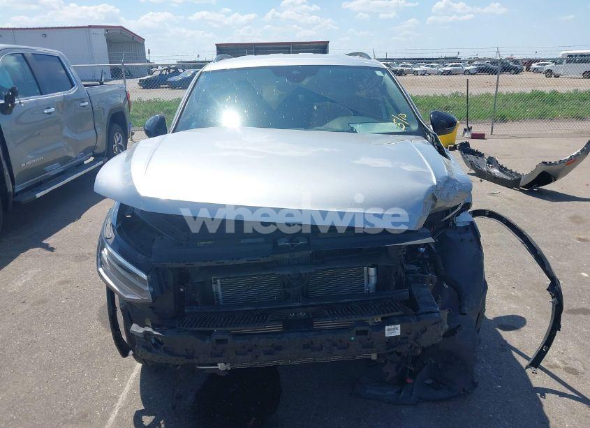 Photo 12 of 2022 Volkswagen Tiguan 2.0T SE R-LINE BLACK (VIN 3VVCB7AX2NM003645)