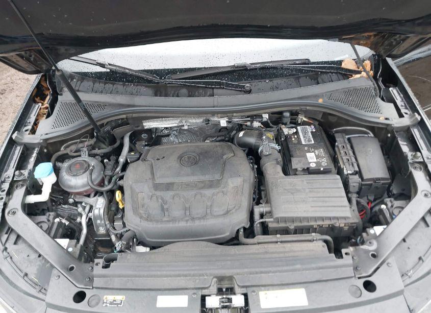 Photo 10 of 2023 Volkswagen Tiguan 2.0T SE R-LINE BLACK (VIN 3VVCB7AX2PM074606)