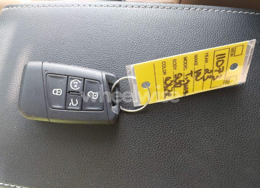 Photo 11 of 2023 Volkswagen Tiguan 2.0T SE R-LINE BLACK (VIN 3VVCB7AX2PM128289)