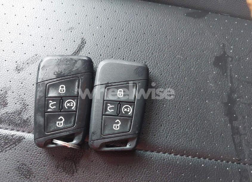 Photo 11 of 2024 Volkswagen Tiguan 2.0T SE R-LINE BLACK (VIN 3VVCB7AX2RM114556)