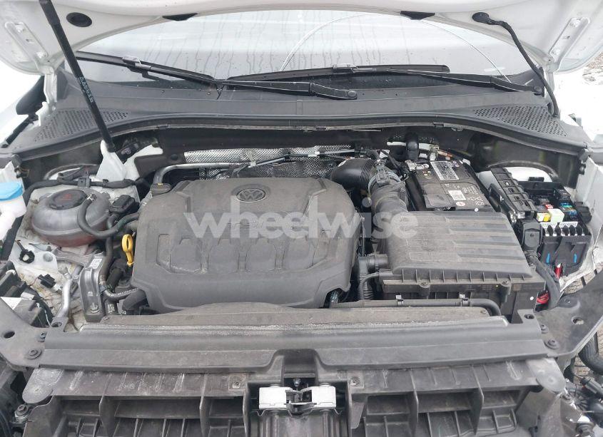 Photo 10 of 2023 Volkswagen Tiguan 2.0T SE R-LINE BLACK (VIN 3VVCB7AX6PM132085)